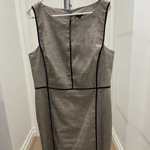 Tupe cotton lined dress with black accents